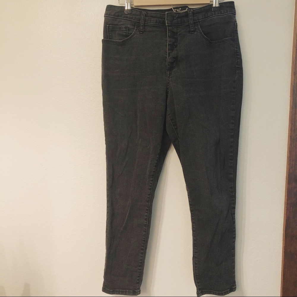 High Rise Skinny Crop Jeans with Button Fly